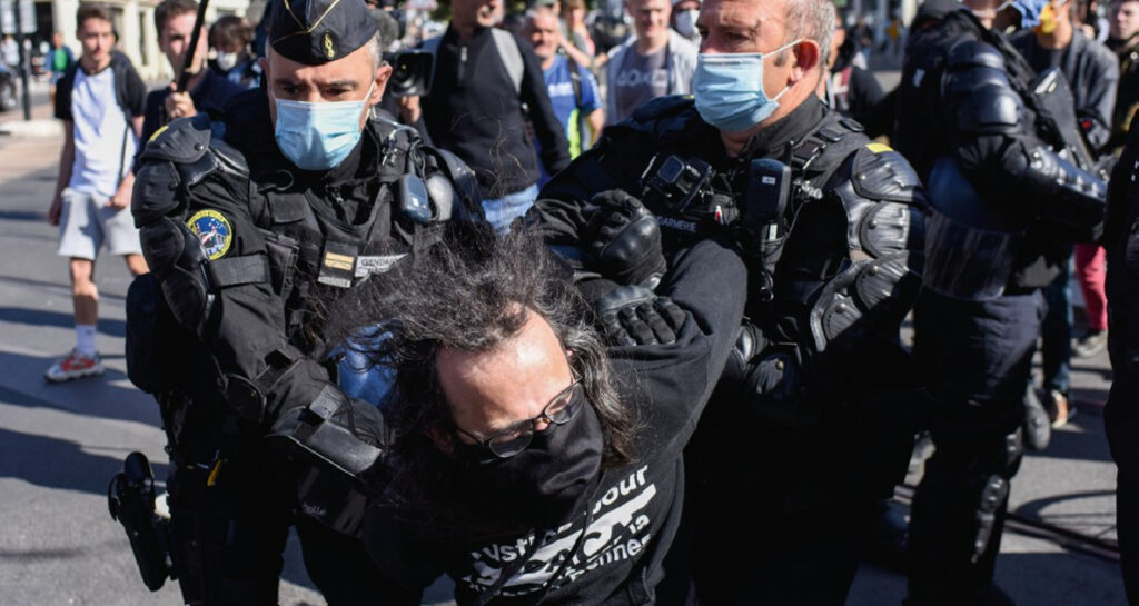 Arrestations répressives en France : plus de 1 000 interpellés lors de manifestations en France depuis début 2023